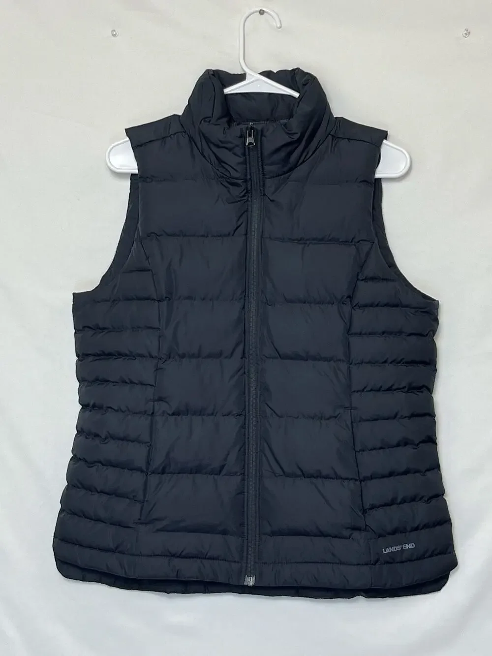 Lands’ End Women’s 10/12 Black Down Blend Zip Front Puffer Vest Insulated Fall